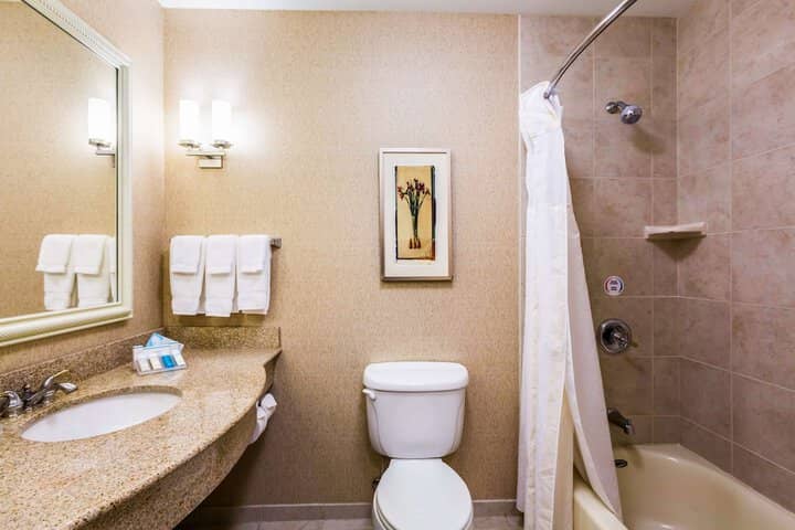 Room 20 of 53