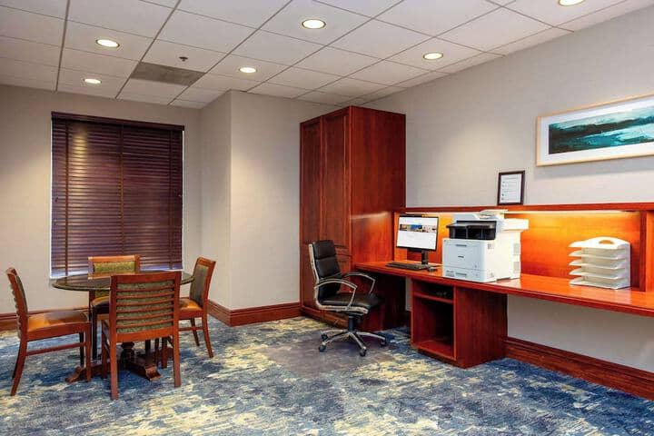 Business Center 50 of 53