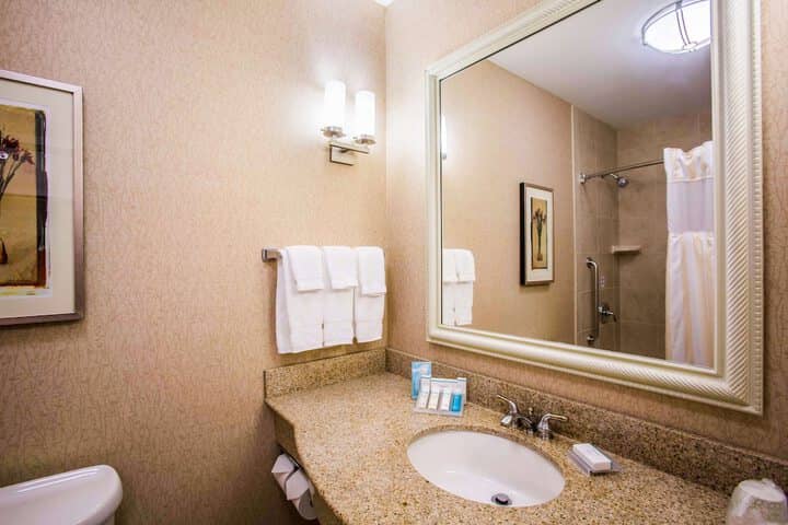 Room 21 of 53